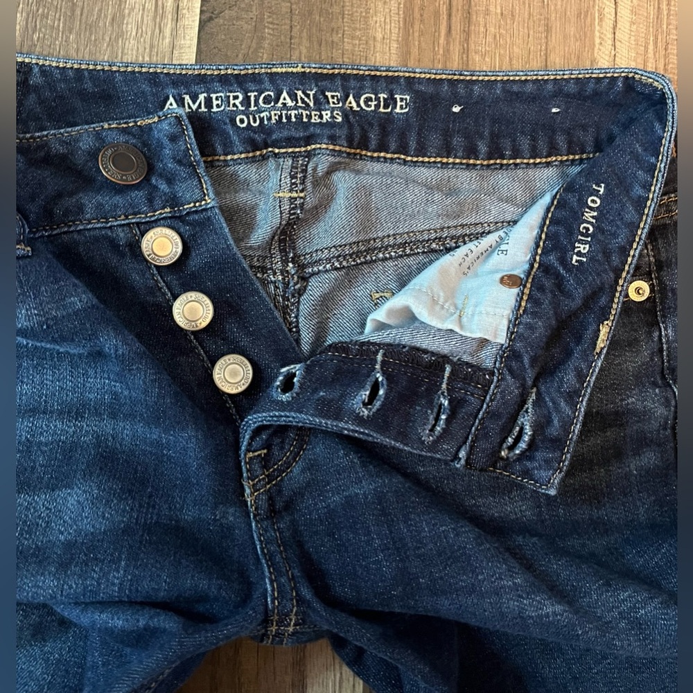 American Eagle Outfitters Tomgirl Distressed Button Fly Jeans SZ 0 - Picture 4 of 11